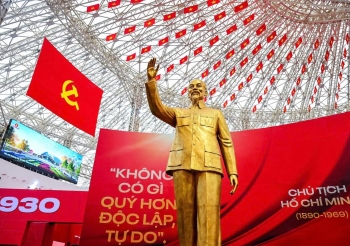 HỒNG PHÁT RỰC RỠ TẠI KHAI MẠC TRIỂN LÃM 80 NĂM THÀNH TỰU ĐẤT NƯỚC